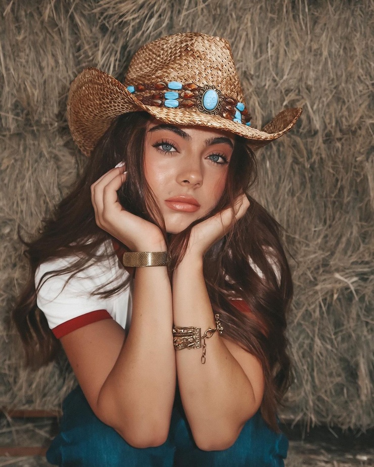 Ava Allan