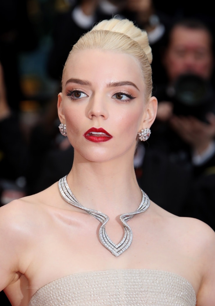 How Anya Taylor-Joy's Parents Supported Her Through Bullying