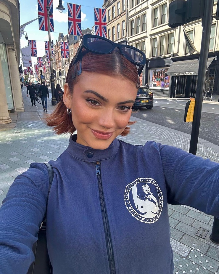 Kelsey Calemine
