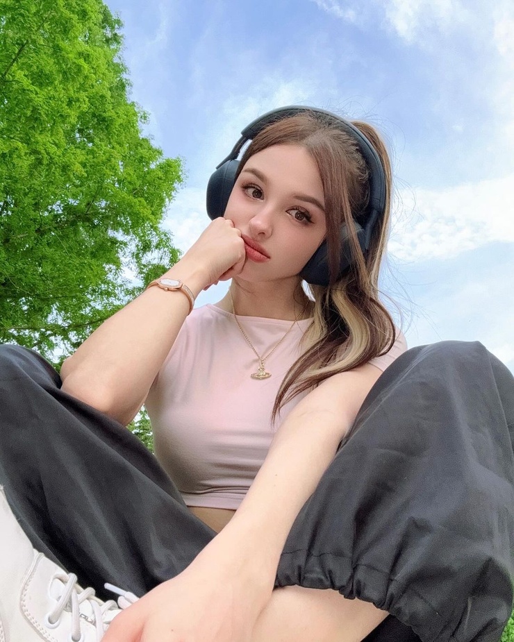 Elina Karimova Elina Karimova
