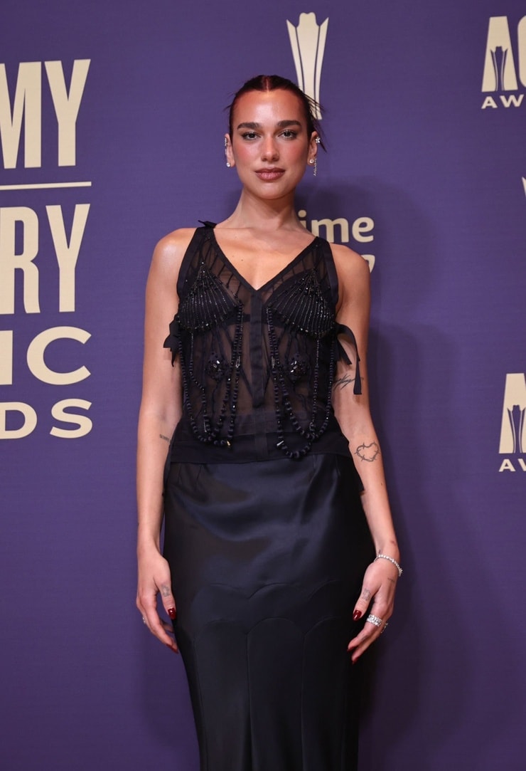 Dua Lipa