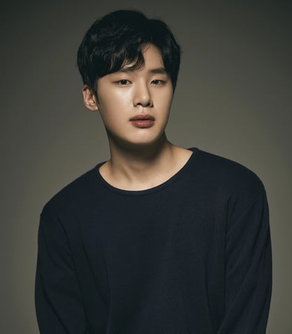 Kim Dong-Hee