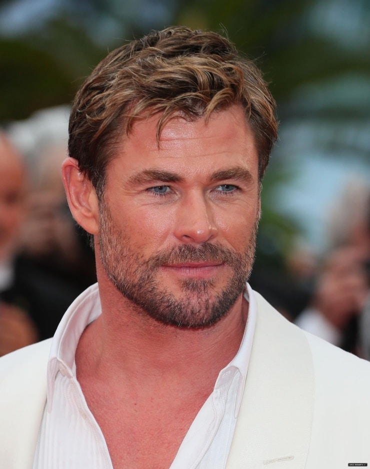 Chris Hemsworth image