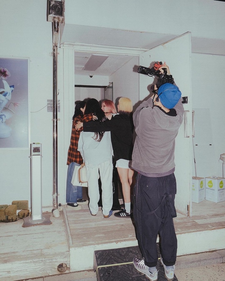 2NE1