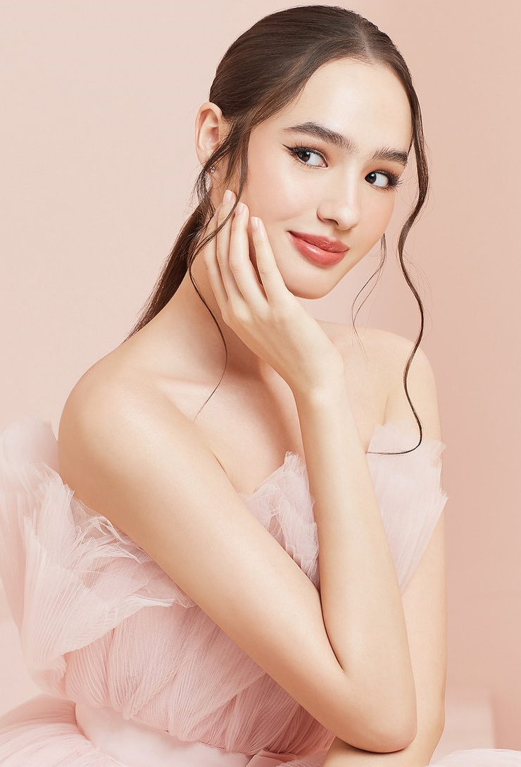 Rebecca Bua Rebecca Bua