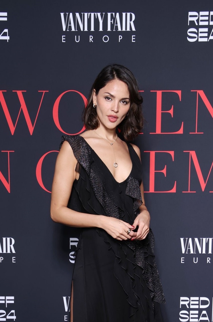 Eiza Gonzalez Eiza Gonzalez