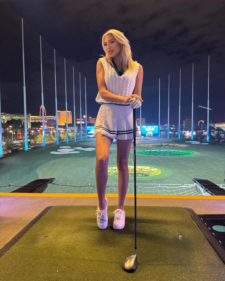 Amy Firestone picture