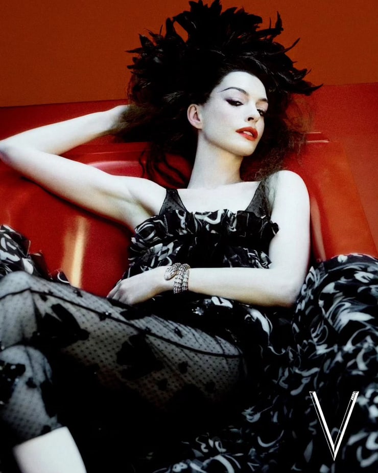 Anne Hathaway