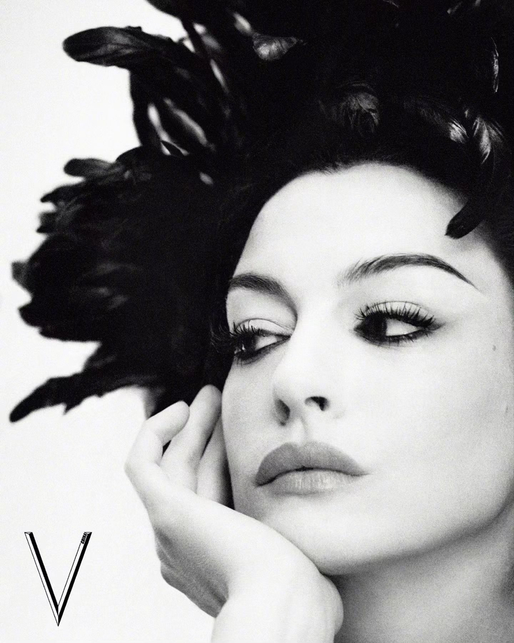 Anne Hathaway