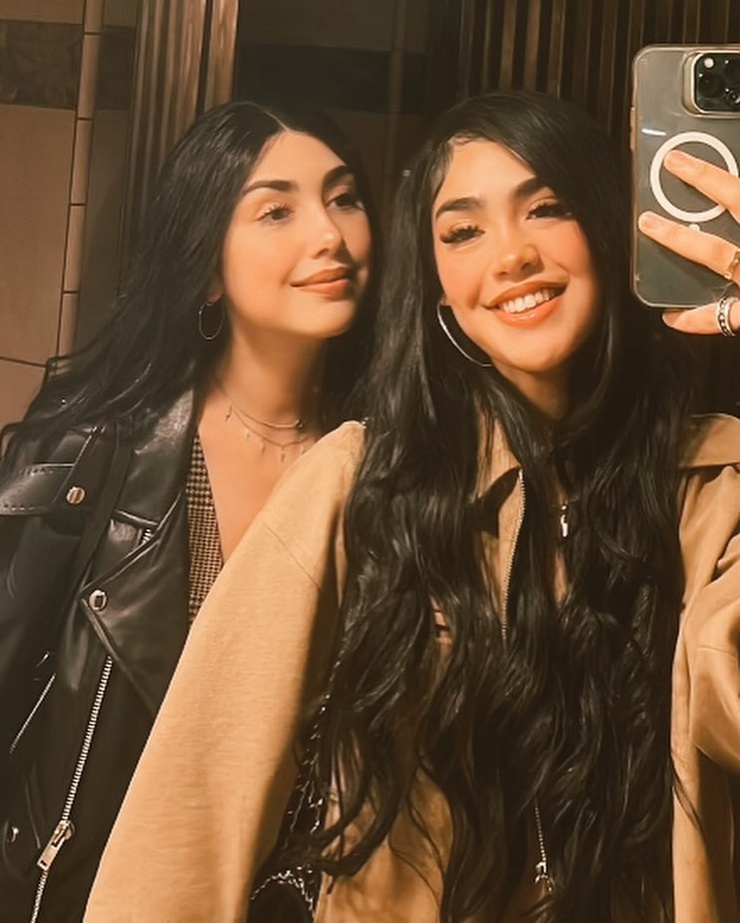 Alexa Mansour Alexa Mansour