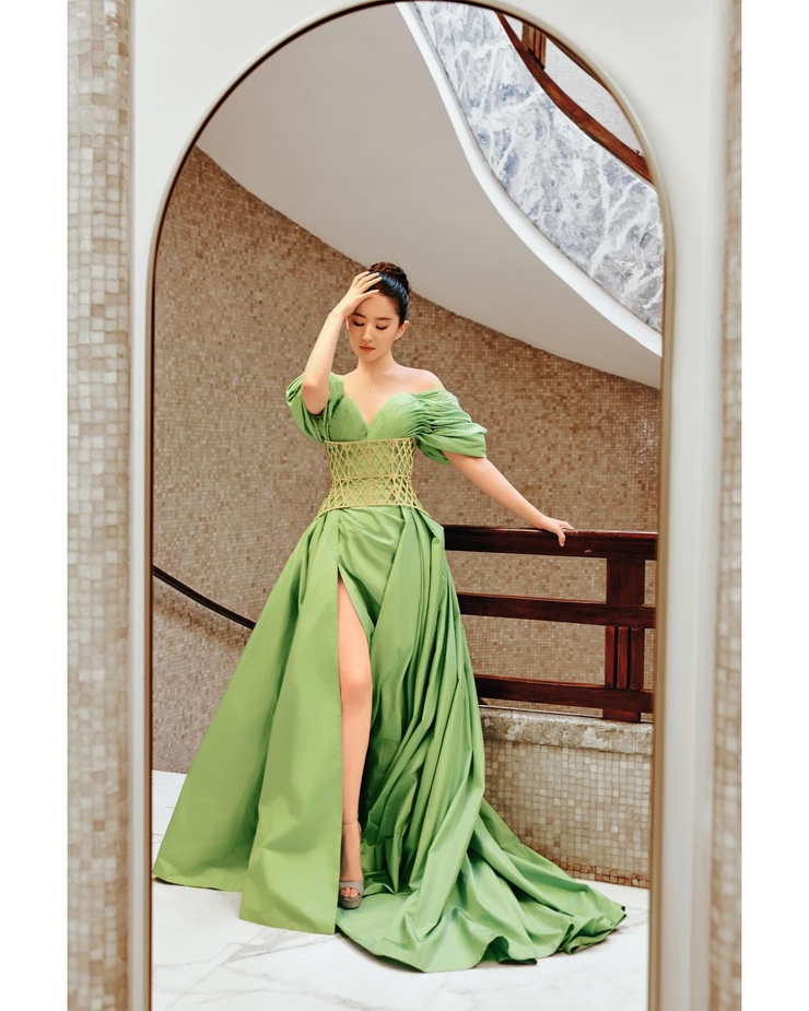 Yifei Liu