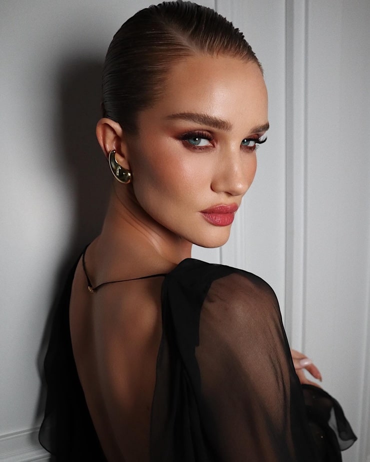 Image of Rosie Huntington-Whiteley