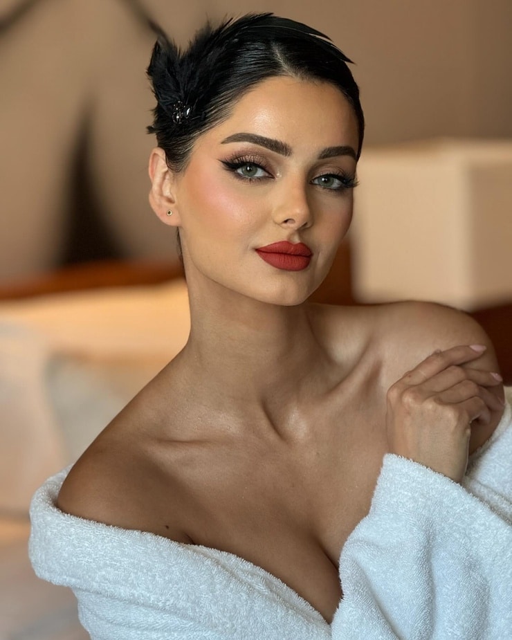 Mahlagha Jaberi Mahlagha Jaberi