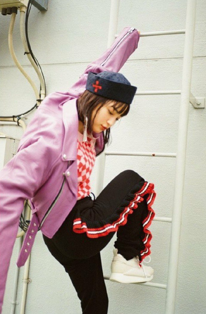 Suzu Hirose