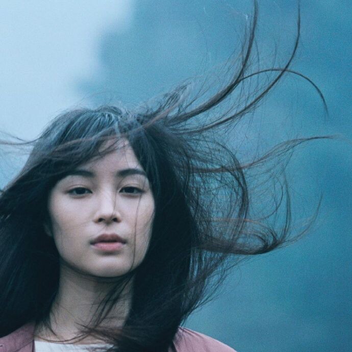 Suzu Hirose