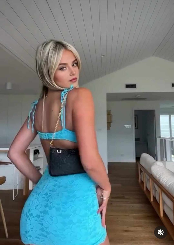 Molly Love
