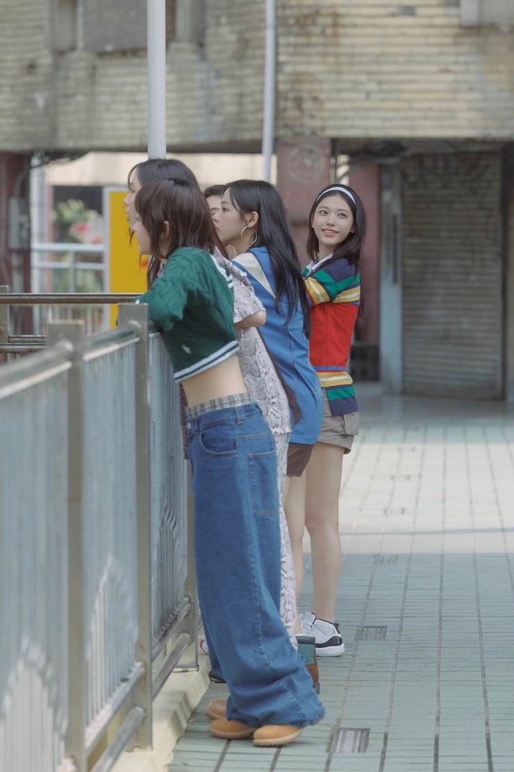 NewJeans