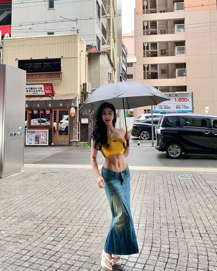 Lau Uqi