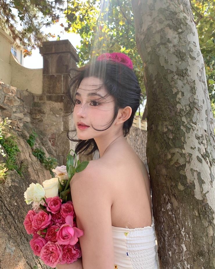 Lau Uqi