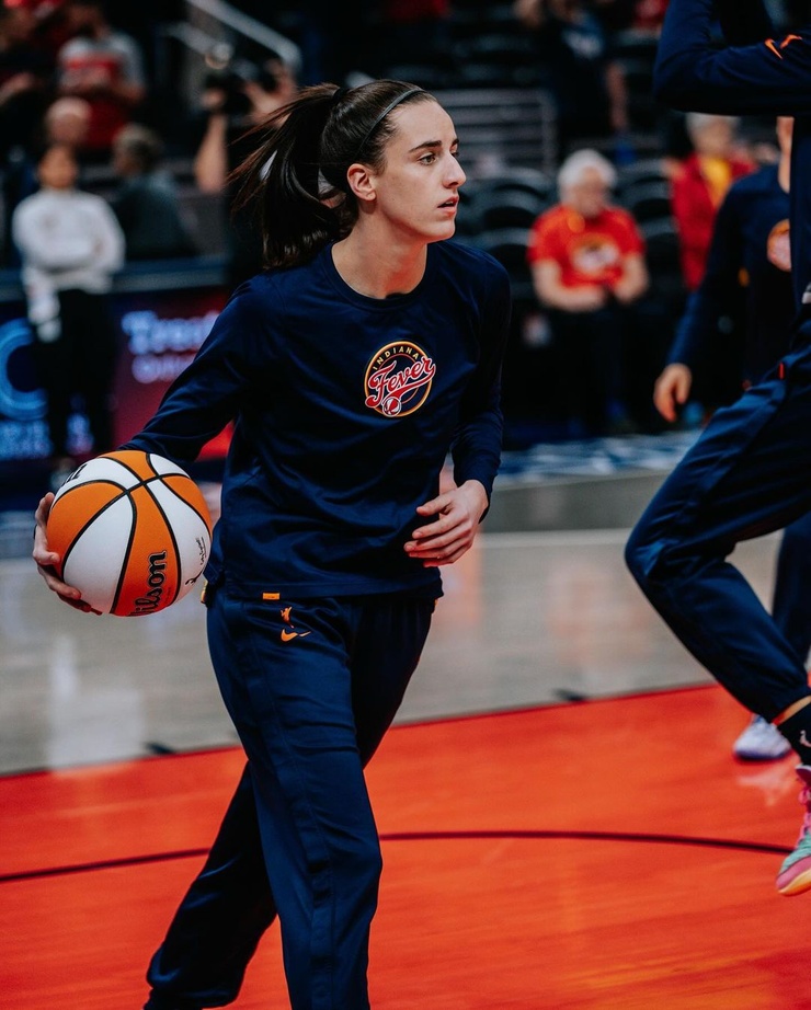 Caitlin Clark (ii)