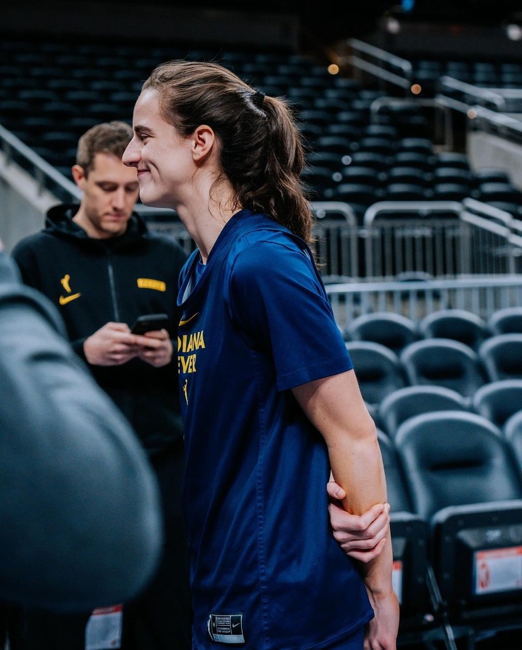 Caitlin Clark (ii)