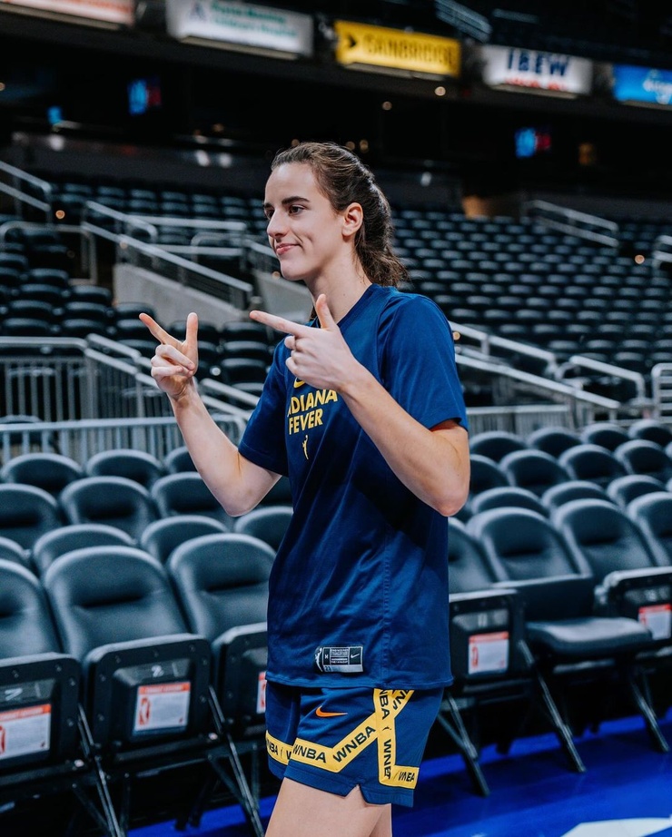 Caitlin Clark (ii)