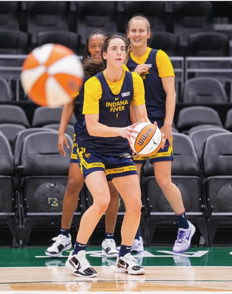 Caitlin Clark (ii)