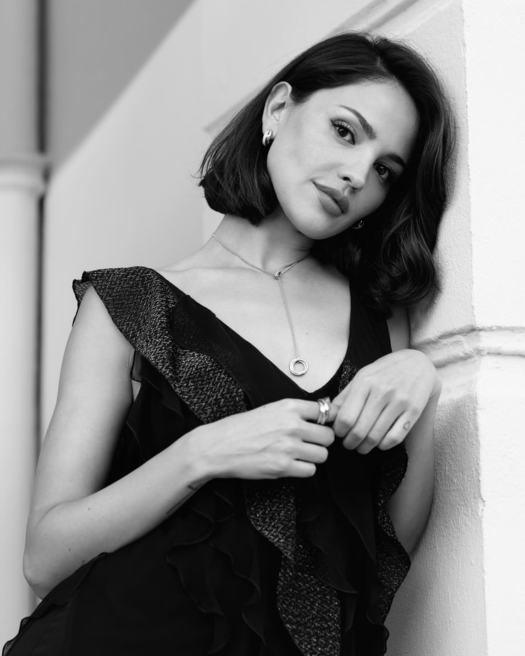 Eiza Gonzalez image