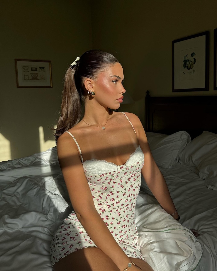Leah Halton