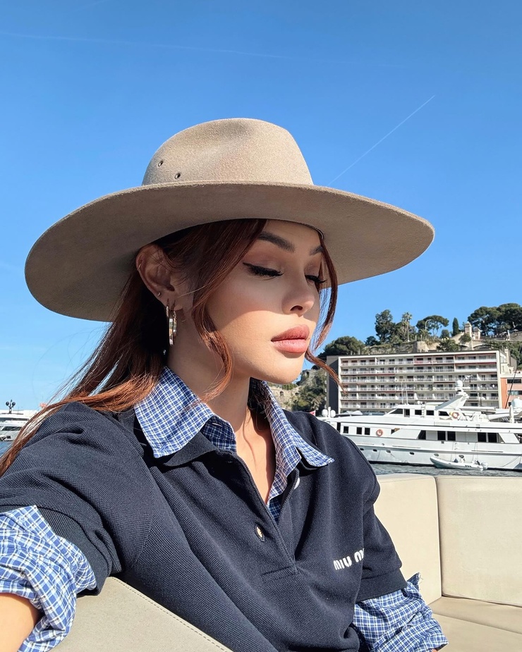 Lily Maymac Lily Maymac