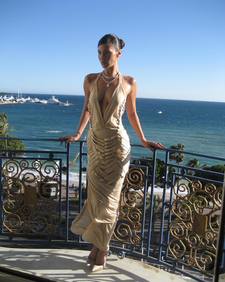 Bella Hadid Bella Hadid