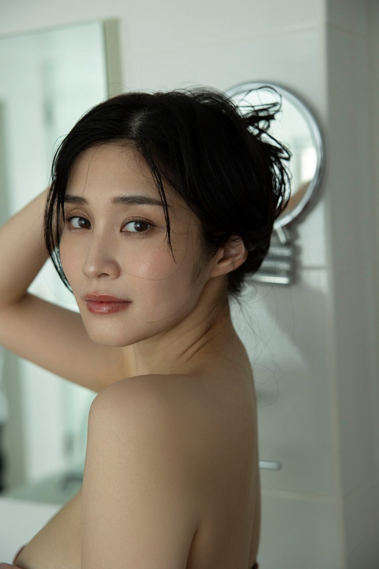 Rin Takahashi Ideal No Body Weekly Post Digital Photo Collection