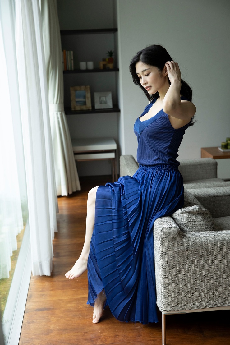 Rin Takahashi Ideal No Body Weekly Post Digital Photo Collection