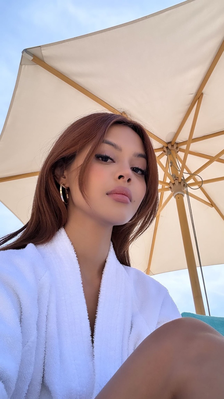 Lily Maymac Lily Maymac