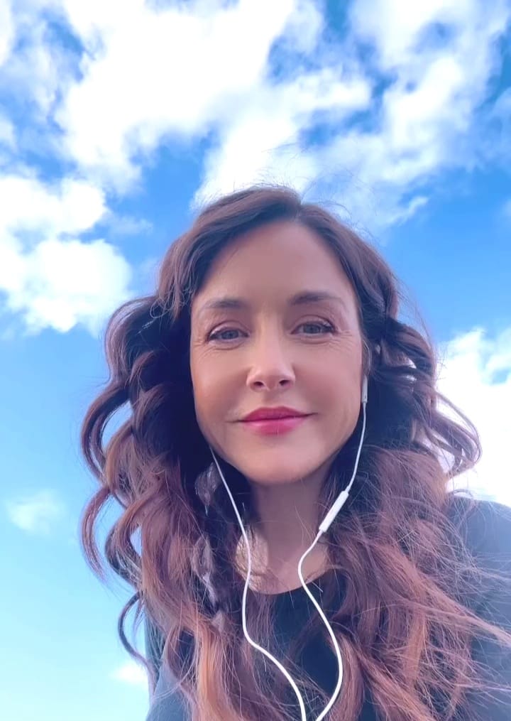 Erin Karpluk Erin Karpluk