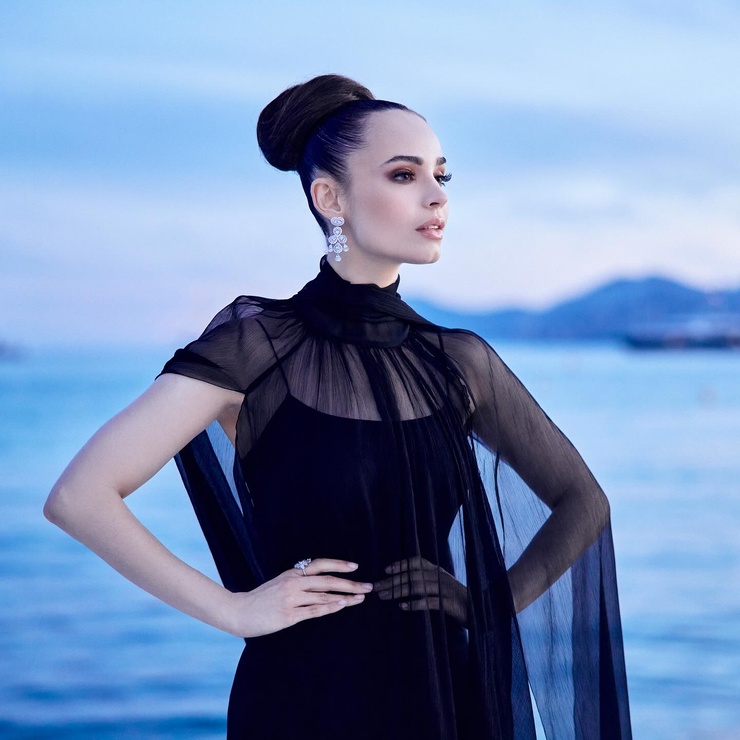 Sofia Carson
