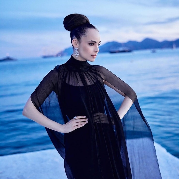 Sofia Carson