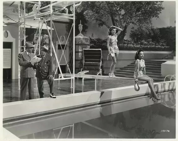 Hellzapoppin'