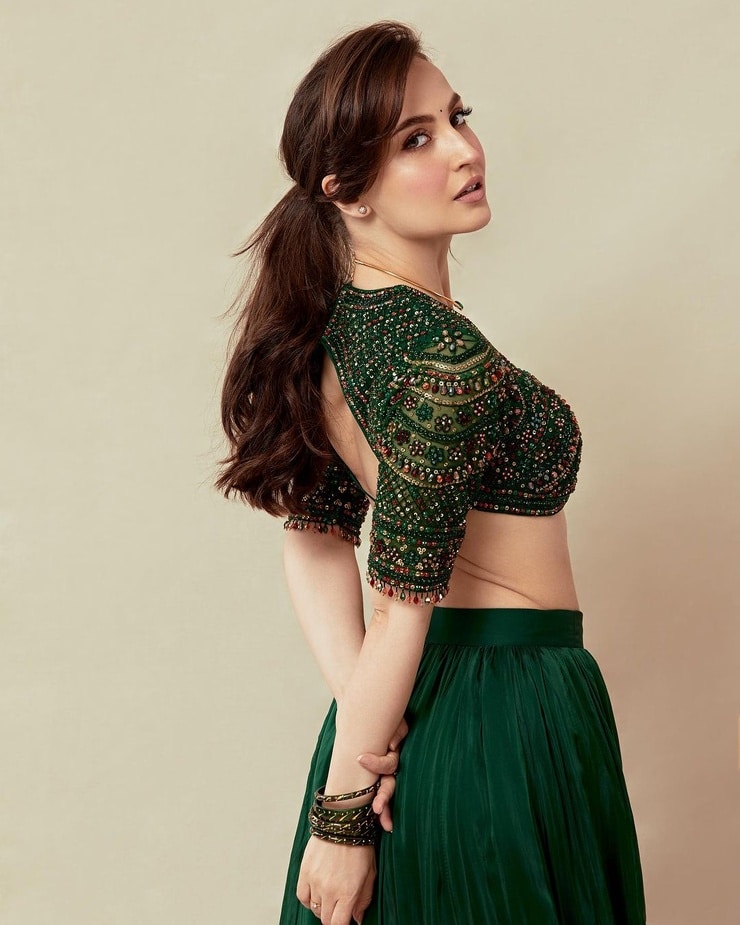 Elli Avram