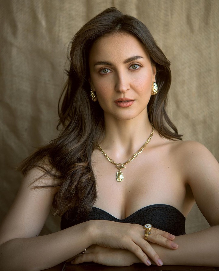 Elli Avram
