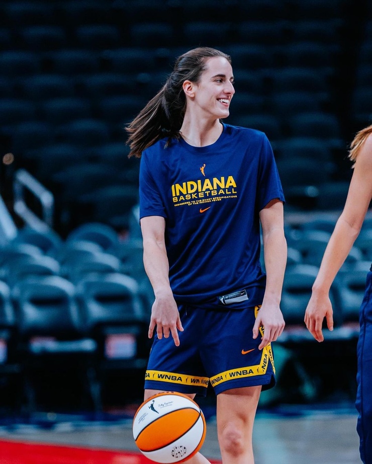 Caitlin Clark (ii)