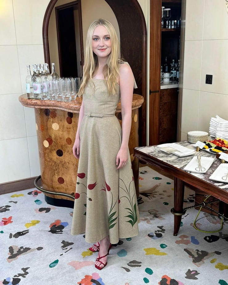 Dakota Fanning Dakota Fanning