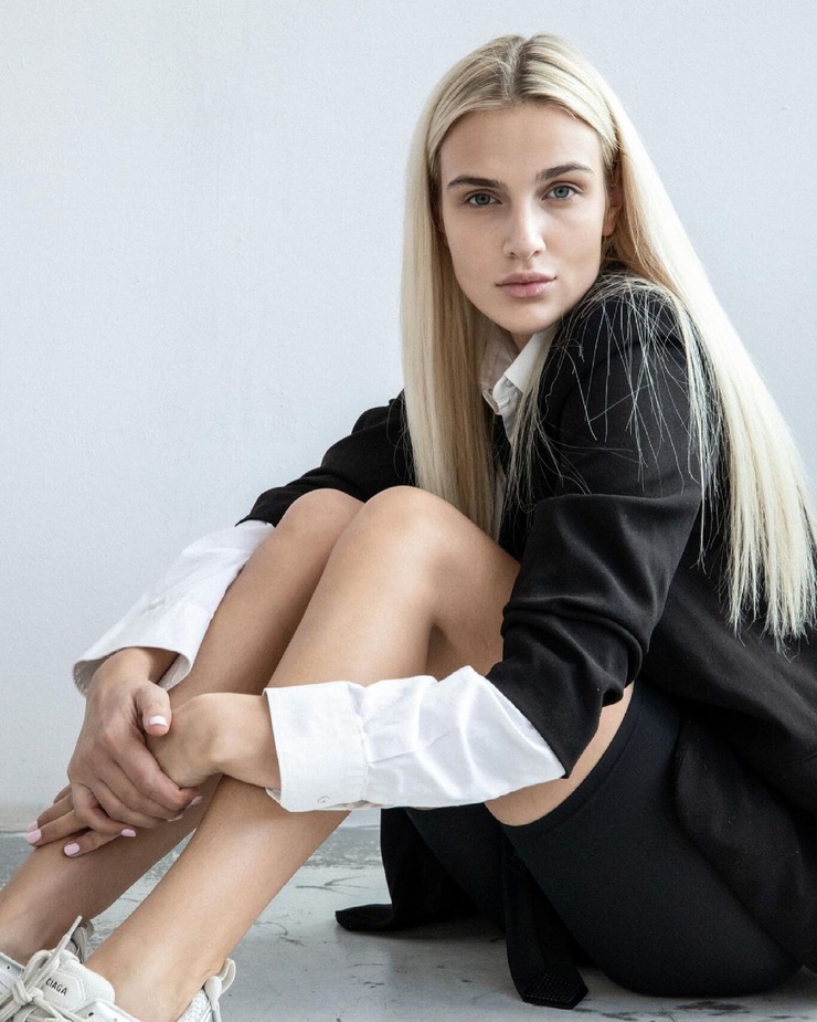 Aneta Dziadkowiec Aneta Dziadkowiec