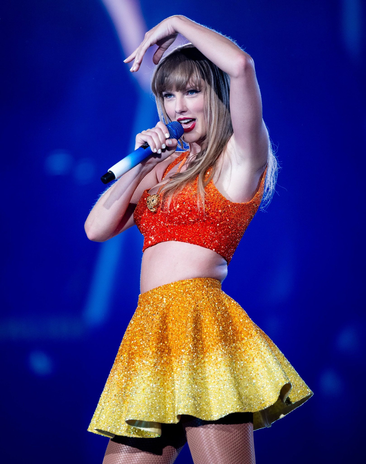 Taylor Swift image