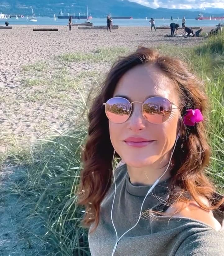 Erin Karpluk Erin Karpluk