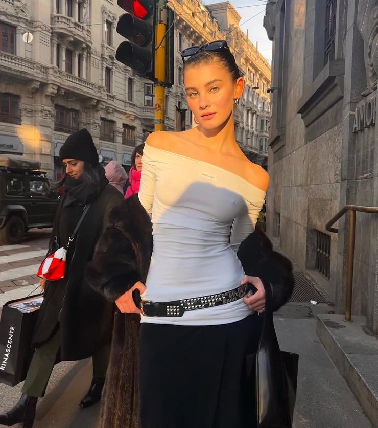 Bec Corosanite