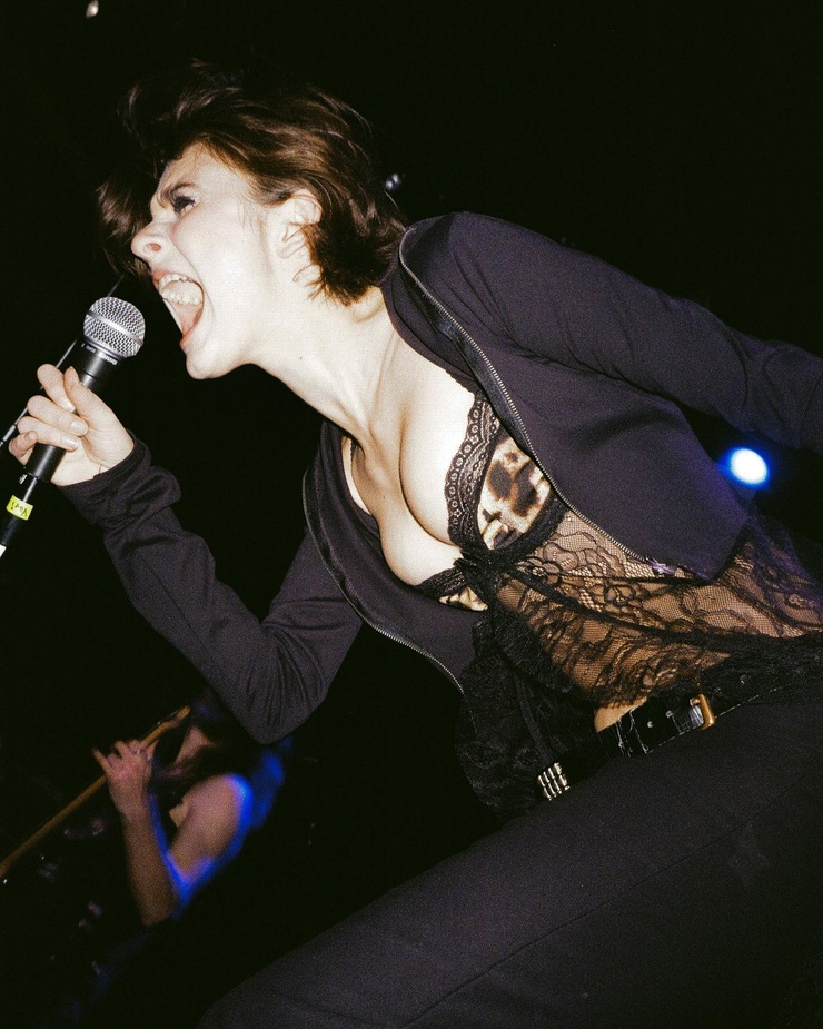 Bec Corosanite