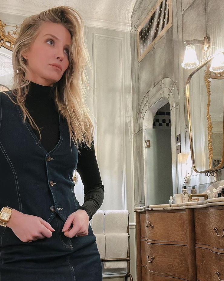 Annabelle Wallis