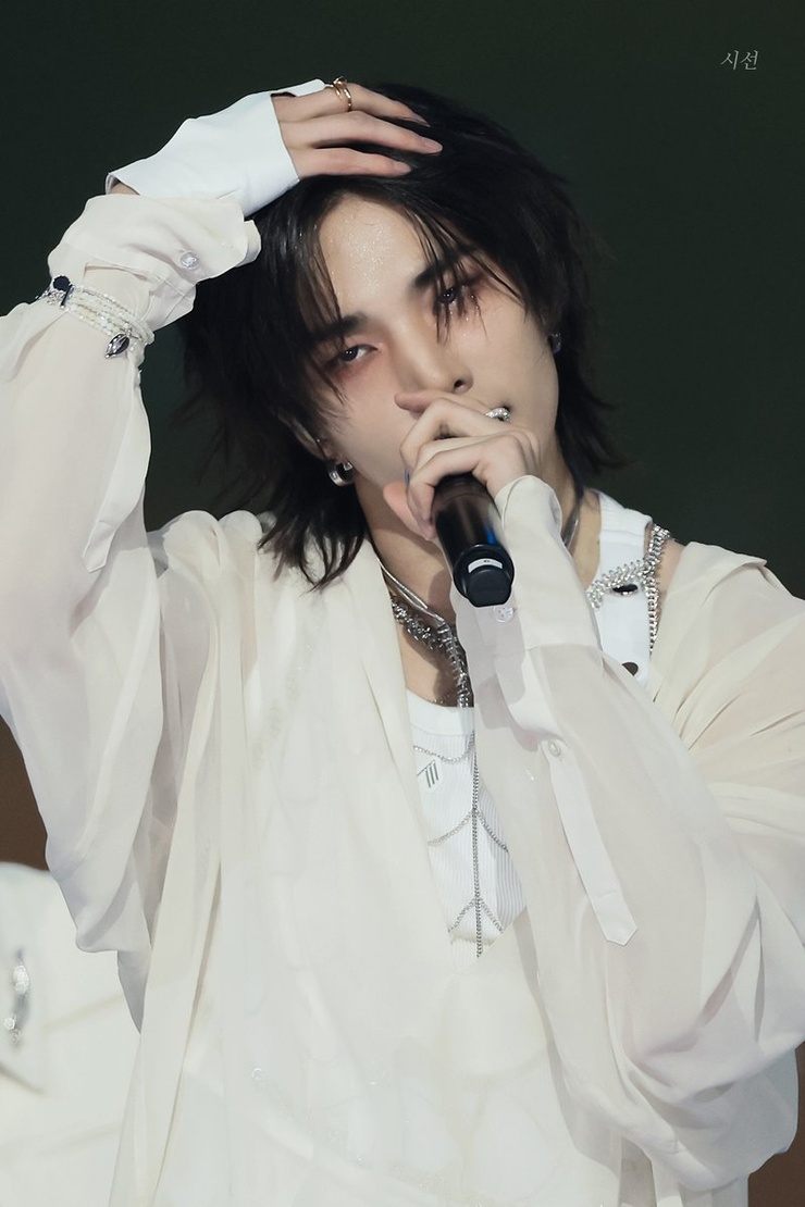 Hyun-Jin Hwang