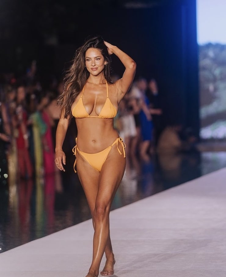 Christen Harper Christen Harper